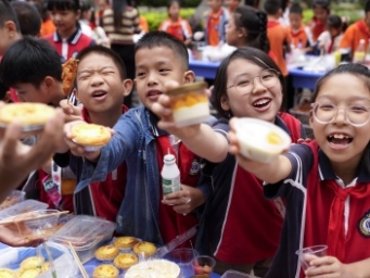 四川多地“官方带娃”上线，为春秋假托管解忧