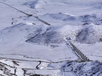 Tunnel along XininChengdu railway completed