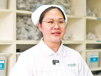 当护士节邂逅母亲节：三位孕妈护士的双重使命与温情  羊城晚报全媒体记者走进广州多