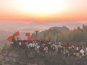 连城破解停车难，既便民又暖游客心