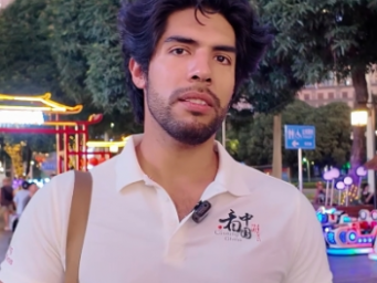 意大利青年用镜头探寻绿城年轮中流转的时光