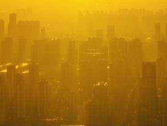 台风来临前，南宁现壮观晚霞