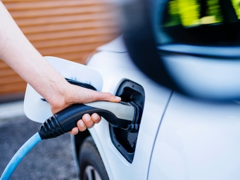 中汽协：7月新能源汽车产销延续增长态势